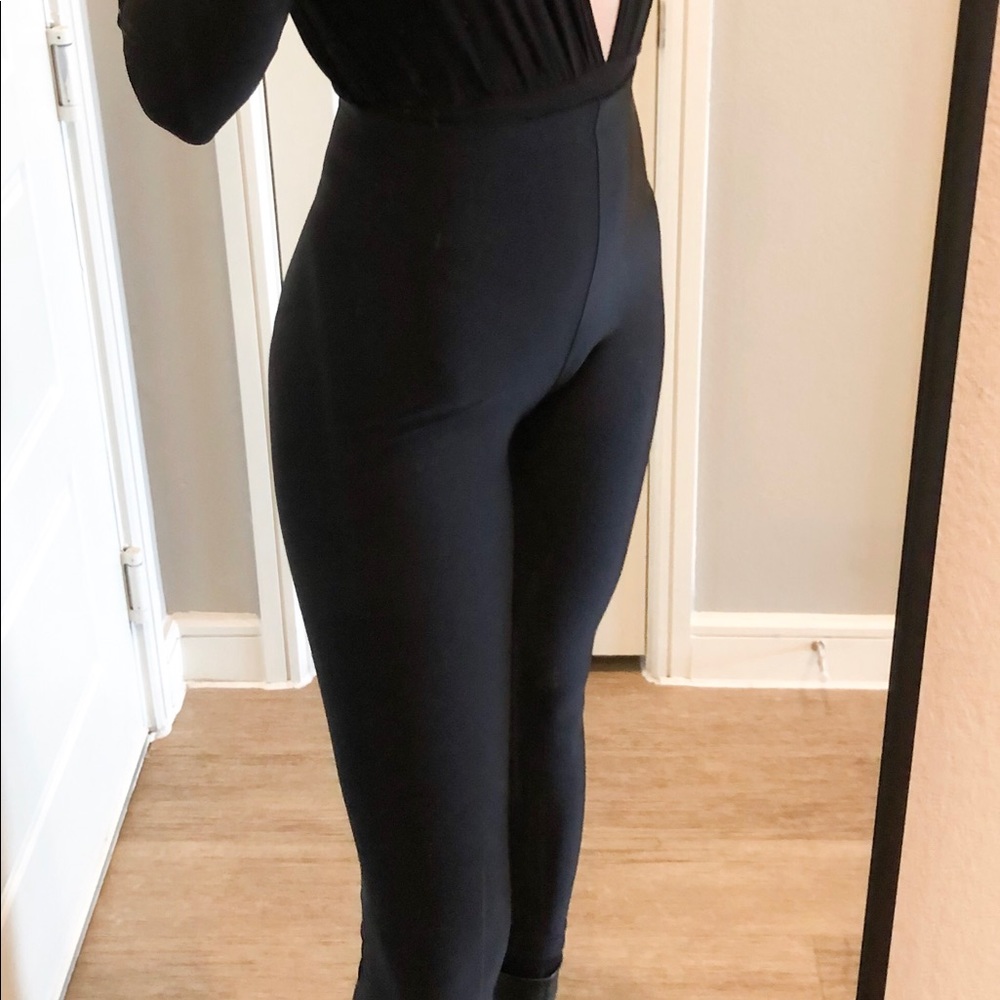 BLACK NYLON AMERICAN APPAREL LEGGINGS